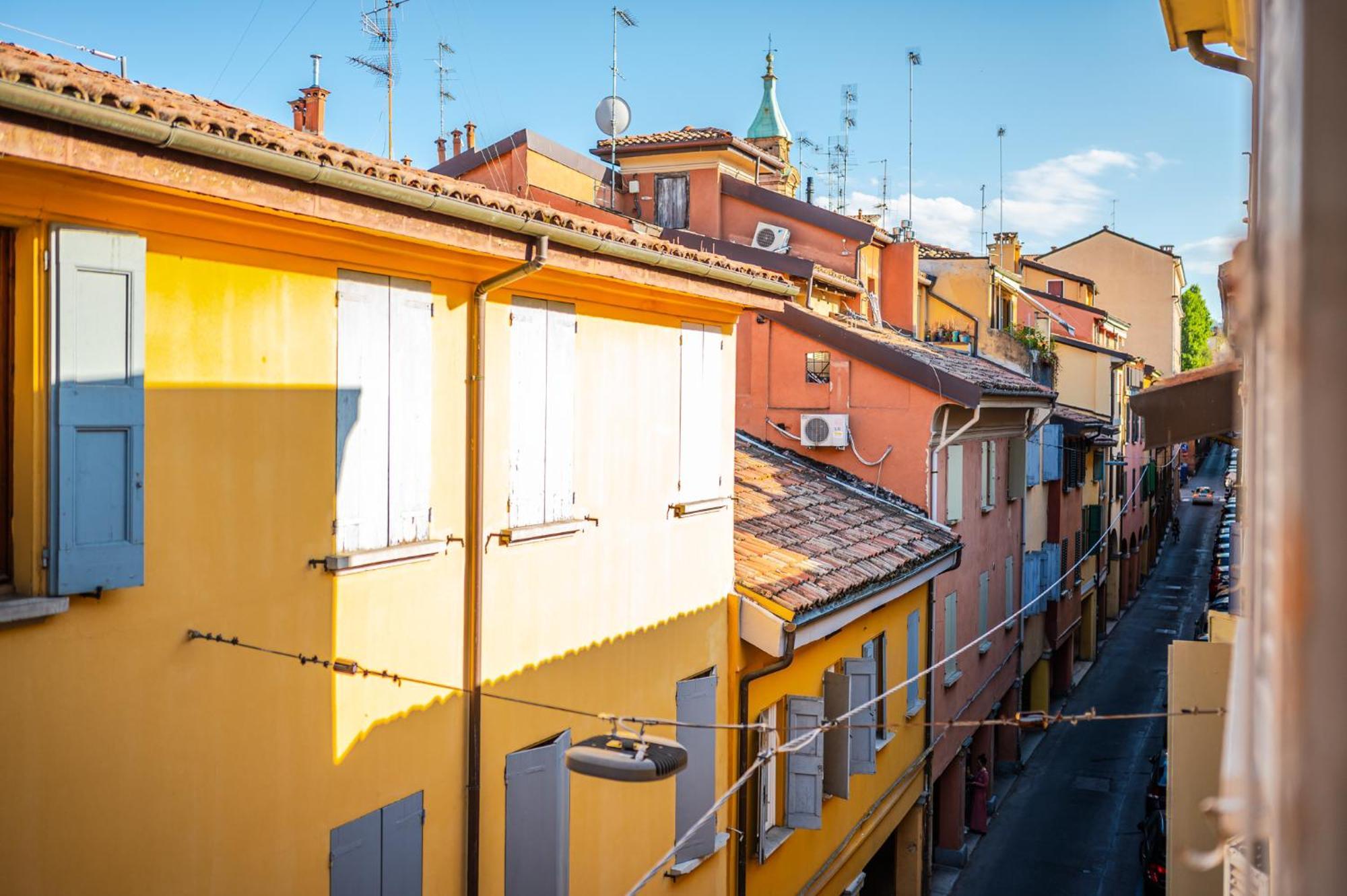 شقة Sui Tetti Di Bologna Centro, Casa Dei Colori المظهر الخارجي الصورة